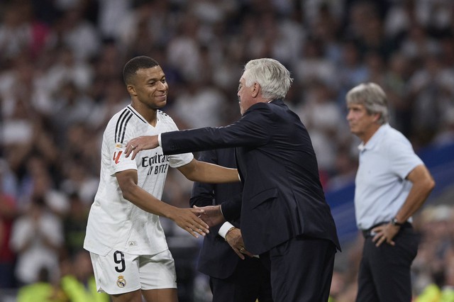 Mbappe lên tiếng sau cú đúp đầu tiên cho Real Madrid, cảnh báo sao trẻ Lamine Yamal- Ảnh 2.