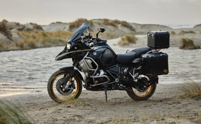 BMW R 1250 GS Adventure có bản giới hạn, chỉ sản xuất 24 chiếc- Ảnh 2.