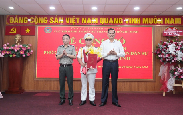 Ông Đỗ Phong Hóa làm Phó cục trưởng Cục Thi hành án dân sự TP.HCM- Ảnh 1.