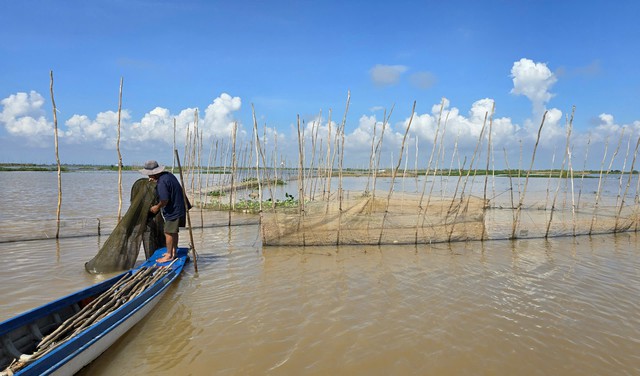 Đỉnh lũ miền Tây vừa đi qua- Ảnh 1.