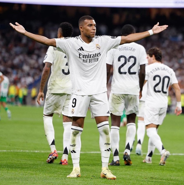 HLV Ancelotti tiết lộ lý do Mbappe bị thay dù ghi bàn, Pep Guardiola nói gì về Rodri?- Ảnh 2.