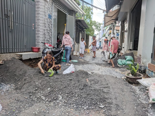 Công trình kéo dài, gây nguy hiểm- Ảnh 1.