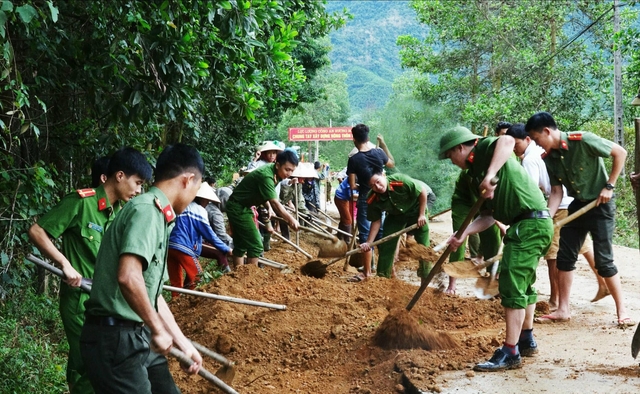 Những chiến sĩ trong lòng nhân dân Hà Tĩnh- Ảnh 4.