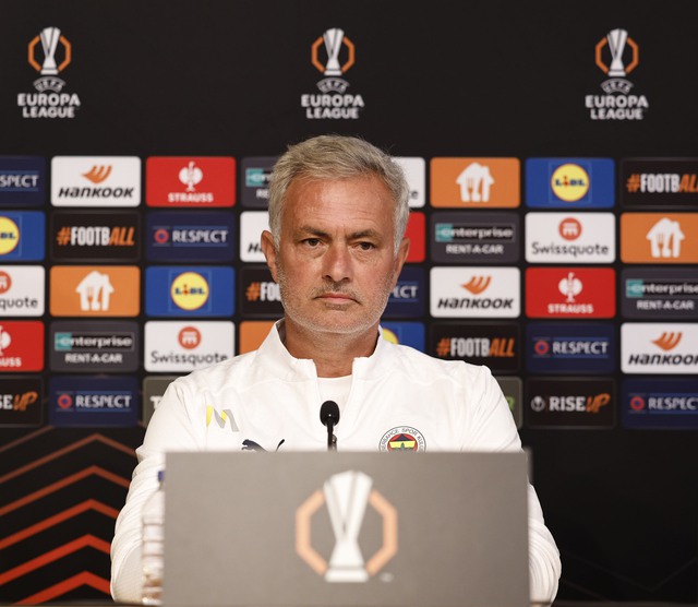 HLV Mourinho lên tiếng sau các lùm xùm ở giải VĐQG Thổ Nhĩ Kỳ- Ảnh 1.