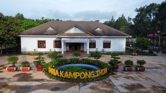 Trụ sở Công ty CP cao su Bà Rịa - Kampong Thom (ẢNH: NGUYỄN QUANG)