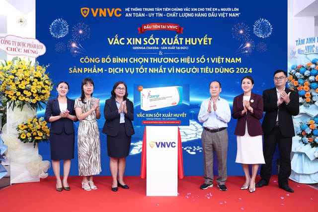 VNVC vừa triển khai tiêm vắc xin sốt xuất huyết vào ngày 20.9, tại gần 200 trung tâm VNVC trên cả nước. (*Thương hiệu số 1 Việt Nam 2024 do TT nghiên cứu Phát triển doanh nghiệp Châu Á bình chọn)