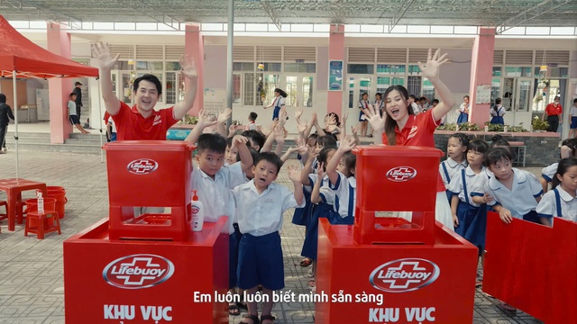 MV "Vì một Việt Nam khỏe mạnh" trong lễ "Mít tinh hưởng ứng Ngày Vệ sinh yêu nước, nâng cao sức khỏe nhân dân năm 2024"