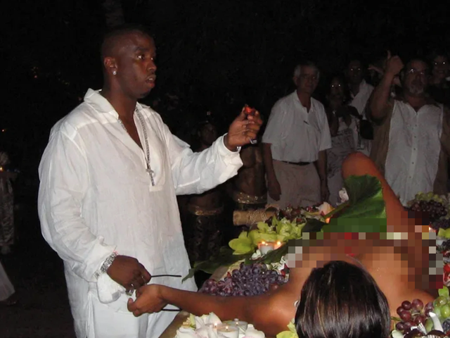 Diddy's 'nude party' resurfaced amid sex scandal - Photo 1.