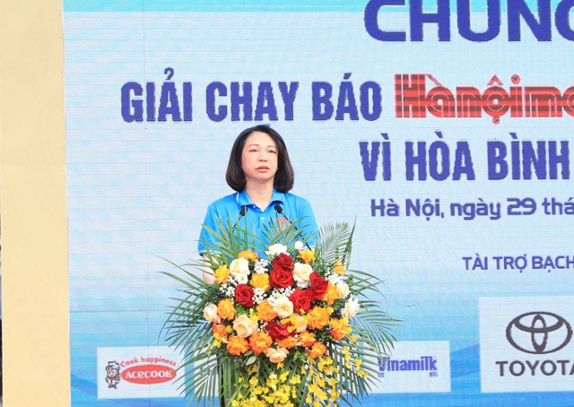 Hơn 1.000 VĐV chính thức tranh tài ở giải chạy Báo Hà Nội, Nguyễn Trung Cường vô địch- Ảnh 1.