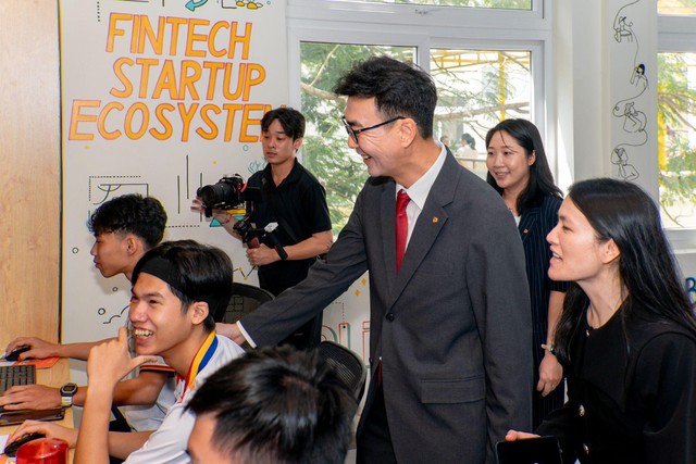 Hanwha Life tài trợ thành lập 'Fintech Hub', bồi dưỡng nhân tài Công nghệ Tài chính - Ảnh 2.