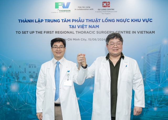 FV đưa chuyên gia Singapore sang Việt Nam điều trị cho bệnh nhân ung thư phổi - Ảnh 3.