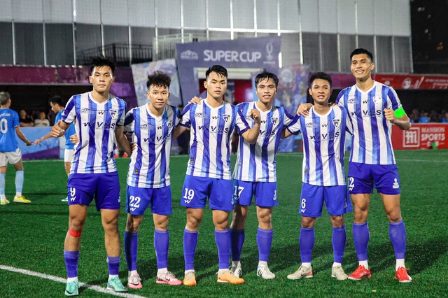 Chân sút lập hat-trick giải thưởng sinh viên tung hoành ở Siêu cúp U.23 miền Nam- Ảnh 2.