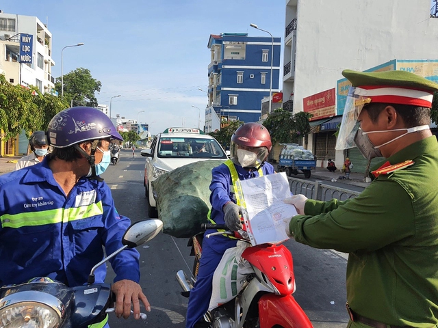 Giãn cách xã hội do Covid-19 không phải sự kiện bất khả kháng?- Ảnh 1.