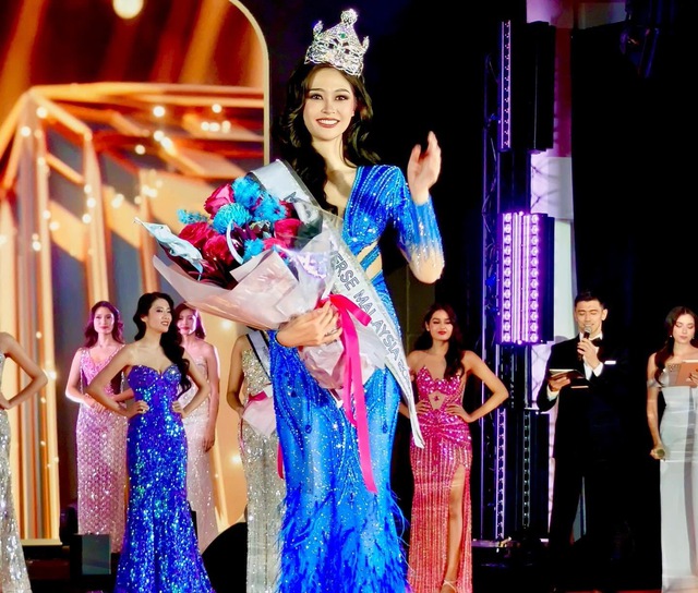 Mỹ nhân đóng chung phim với Âu Dương Chấn Hoa đăng quang Miss Universe Malaysia 2024- Ảnh 1.