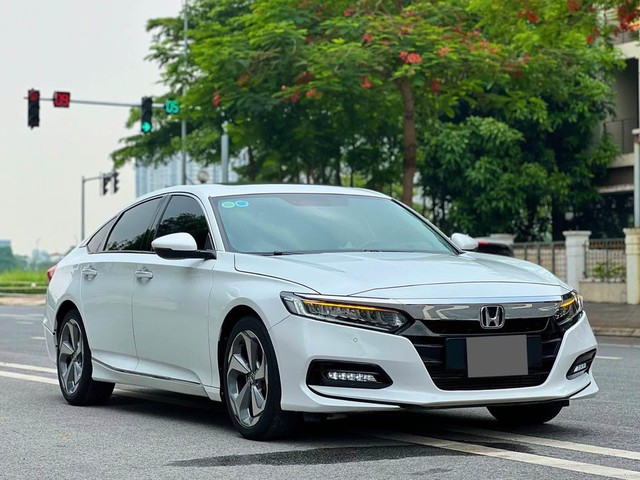 Honda Accord mất giá hơn 750 triệu đồng sau 5 năm sử dụng- Ảnh 1.