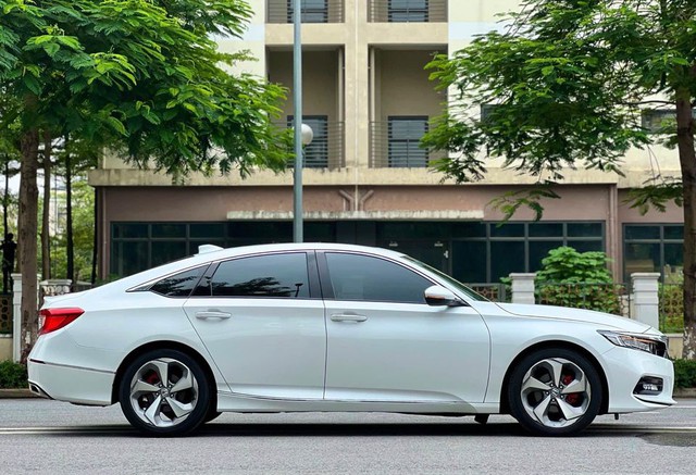 Honda Accord mất giá hơn 750 triệu đồng sau 5 năm sử dụng- Ảnh 2.