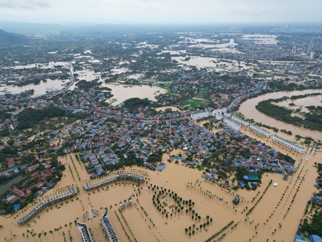 Lũ sông Cầu lớn nhất 65 năm, Thái Nguyên nhắn tin cảnh báo người dân ứng phó- Ảnh 2. Lũ sông Cầu lớn nhất 65 năm, Thái Nguyên nhắn tin cảnh báo người dân ứng phó- Ảnh 2.