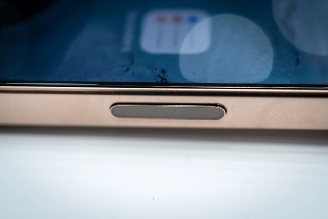 Cận cảnh iPhone 16 Pro Max giá từ 1.199 USD- Ảnh 4. Cận cảnh iPhone 16 Pro Max giá từ 1.199 USD- Ảnh 4.