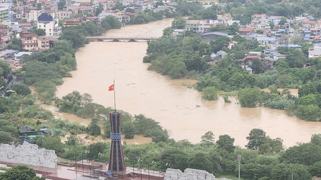 Miền Bắc xuất hiện mưa 700mm sau bão Yagi, lũ sông Cầu vượt lịch sử năm 1995- Ảnh 1.