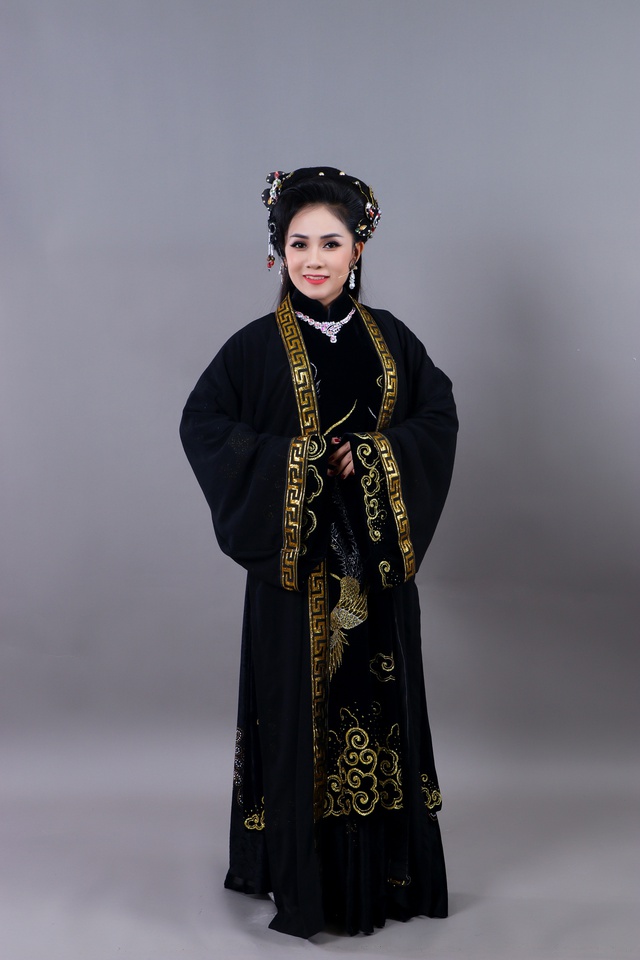 Nghệ sĩ Thy Nhung trải lòng chuyện ly hôn, tiết lộ mối quan hệ với chồng cũ- Ảnh 3.