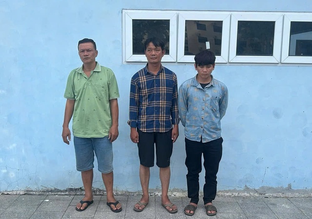Triệt phá đường dây cá độ bóng đá hơn 200 tỉ đồng, thu giữ hàng ‘nóng’- Ảnh 2.