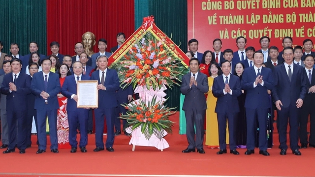 Ông Lê Anh Xuân tiếp tục làm Bí thư Thành ủy Thanh Hóa sau sáp nhập- Ảnh 1.