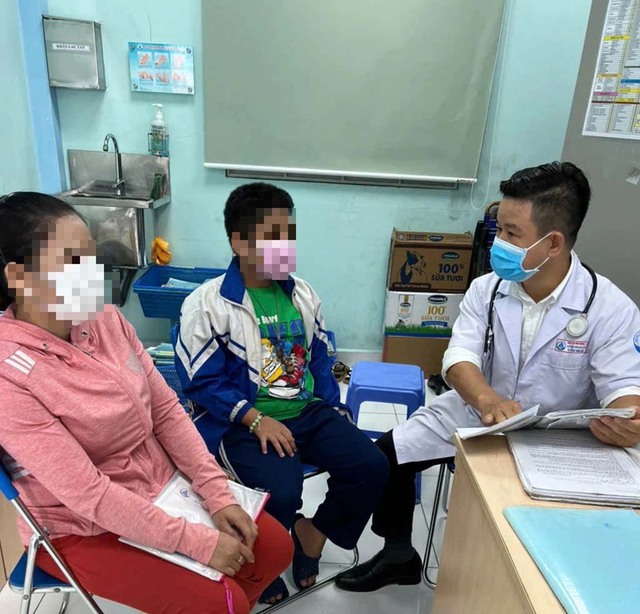TP.HCM báo động tình trạng lây nhiễm HIV: Kiểm soát lây nhiễm trong nhóm MSM- Ảnh 2.