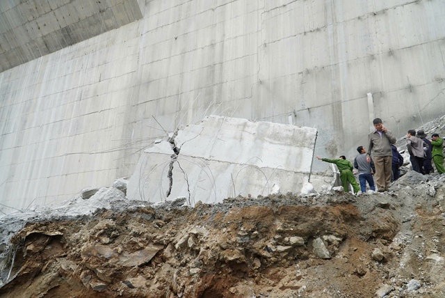 Vụ tai nạn tại thủy điện Đăk Mi 1: Ph&aacute;t hiện một số bộ phận cơ thể- Ảnh 3.
