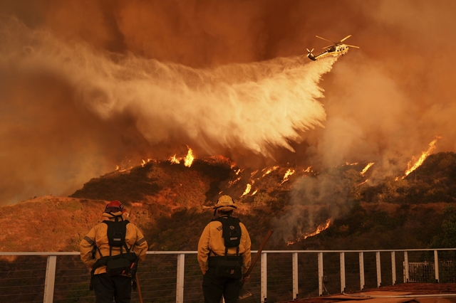 Los Angeles chưa thoát thảm họa cháy rừng- Ảnh 1.