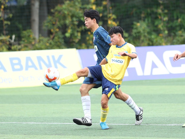 Trường ĐH Quy Nhơn 2-1 Trường CĐ Du lịch Nha Trang: Tân binh giành chiến thắng- Ảnh 2.