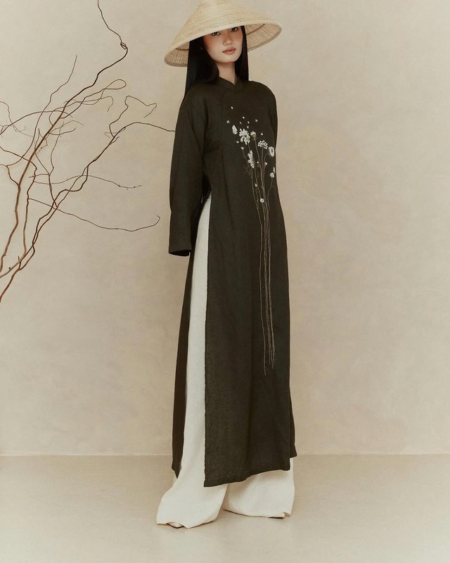 Update the patterned ao dai models that are'making waves' early this year - Photo 9.