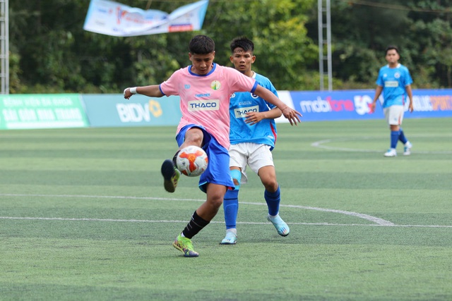 Trường ĐH Quy Nhơn 5-0 Trường ĐH Đà Lạt: Tân binh vào chung kết- Ảnh 3.