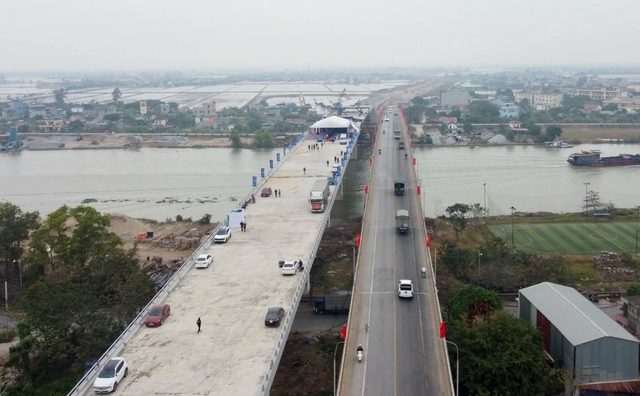 Hợp long cầu Lạc Quần thuộc dự &aacute;n gần 6.000 tỉ ở Nam Định- Ảnh 1.