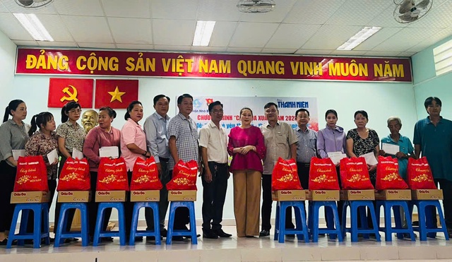 Mang tết yêu thương đến với trẻ mồ côi, hộ gia đình khó khăn- Ảnh 3.