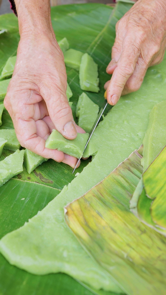 Giữ hương tết xưa: Kỳ công bánh đúc xanh cho lộc đầu năm- Ảnh 3.