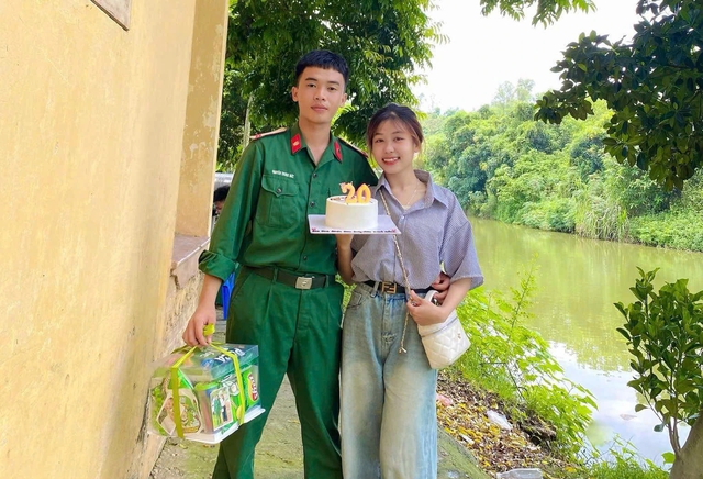 C&ocirc; g&aacute;i viết thư tay cho người y&ecirc;u đi nghĩa vụ qu&acirc;n sự trong suốt 2 năm- Ảnh 2.