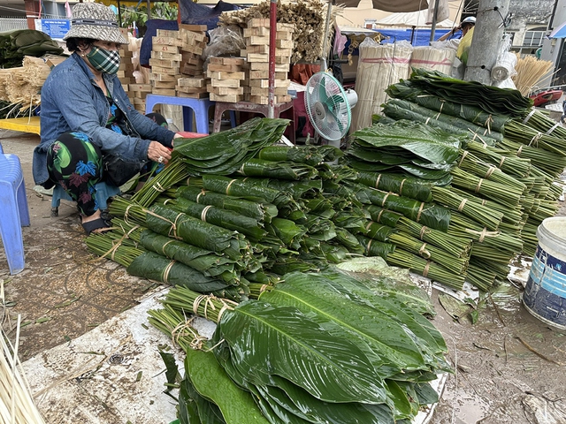 Cao điểm chợ tết, giá tăng nhẹ- Ảnh 2.