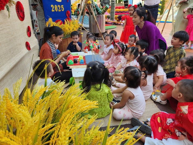 Gi&aacute;p Tết Nguy&ecirc;n đ&aacute;n Ất Tỵ: V&igrave; sao cha mẹ kh&ocirc;ng được lơ l&agrave; trẻ nhỏ?- Ảnh 3.