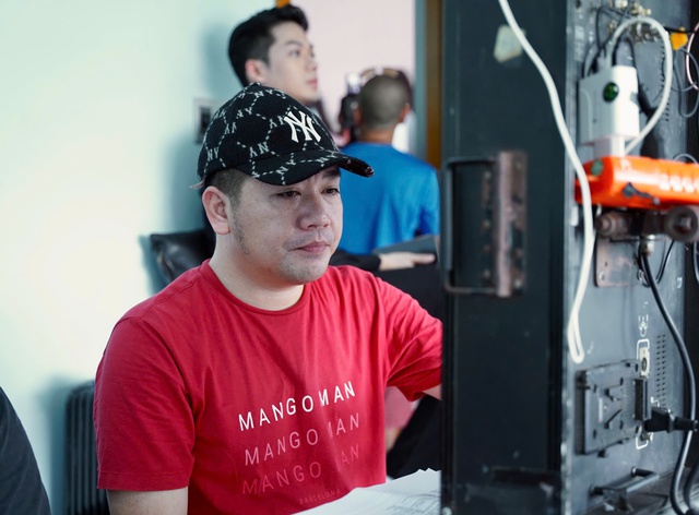 'Mẹ lao công học yêu' bị chỉ trích phi lý, đạo diễn nói gì?- Ảnh 2. 'Mẹ lao công học yêu' bị chỉ trích phi lý, đạo diễn nói gì?- Ảnh 2.