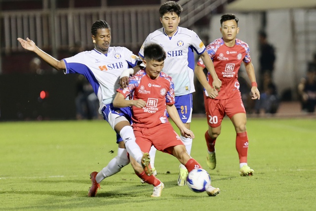 Bảng xếp hạng V-League mới nhất: HAGL thăng tiến, Nam Định lỡ cơ hội chiếm ngôi đầu- Ảnh 2.