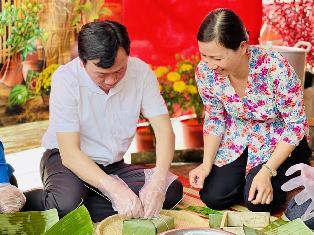 Xuyên Mộc: Thi gói bánh chưng, bánh tét tặng phiên chợ xuân 0 đồng- Ảnh 2.