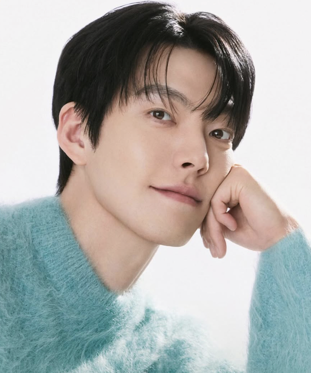 Màn tái xuất của Kim Woo Bin, Lee Jong Suk và các tài tử Hàn tuổi Tỵ- Ảnh 2.