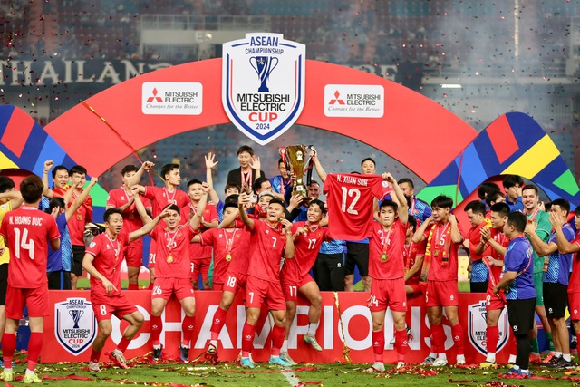 Tỷ lệ chiến thắng ấn tượng của đội tuyển Việt Nam ở các trận chung kết AFF Cup
- Ảnh 1.