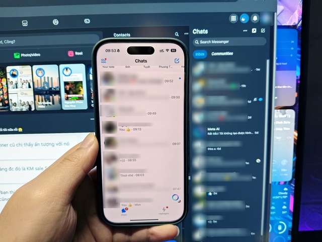 Nhiều trao đổi diễn ra trên Messenger sáng 7.1 nhưng phiên bản web chỉ hiển thị nội dung từ nhiều ngày, thậm chí nhiều tuần trước