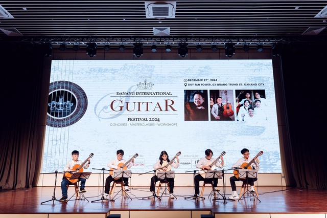 Liên hoan Guitar Quốc tế Đà Nẵng tại Đại học Duy Tân