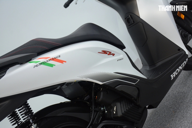 Honda SH150i Sport Edition 2025 'Made in Italy' về Việt Nam, giá hơn 200 triệu đồng- Ảnh 4.