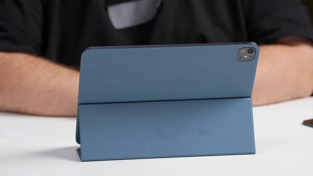 Apple chưa kịp giới thiệu, iPad Pro M5 đã bị khui hộp - Ảnh 2.