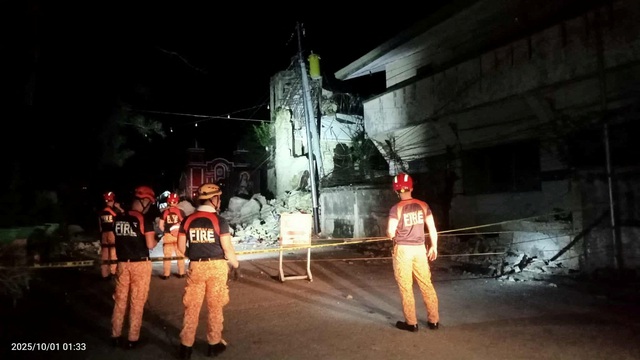 Số người chết do động đất miền trung Philippines tăng nhanh - Ảnh 2.