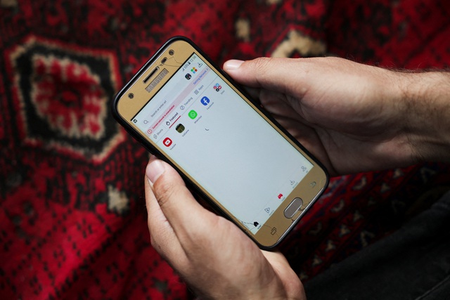 Mạng internet trên toàn Afghanistan bị sập, Taliban nói do đứt cáp - Ảnh 2.