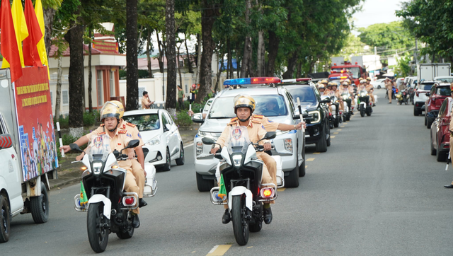 Cà Mau phát huy sức mạnh toàn dân trong bảo vệ an ninh trật tự Tổ quốc - Ảnh 2.